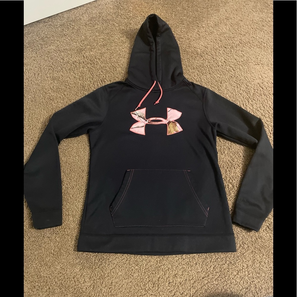 Under Armour Ladies camouflage sweatshirt